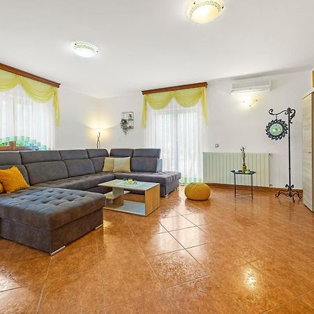 Villa House Ulika Svetvinčenat Esterno foto